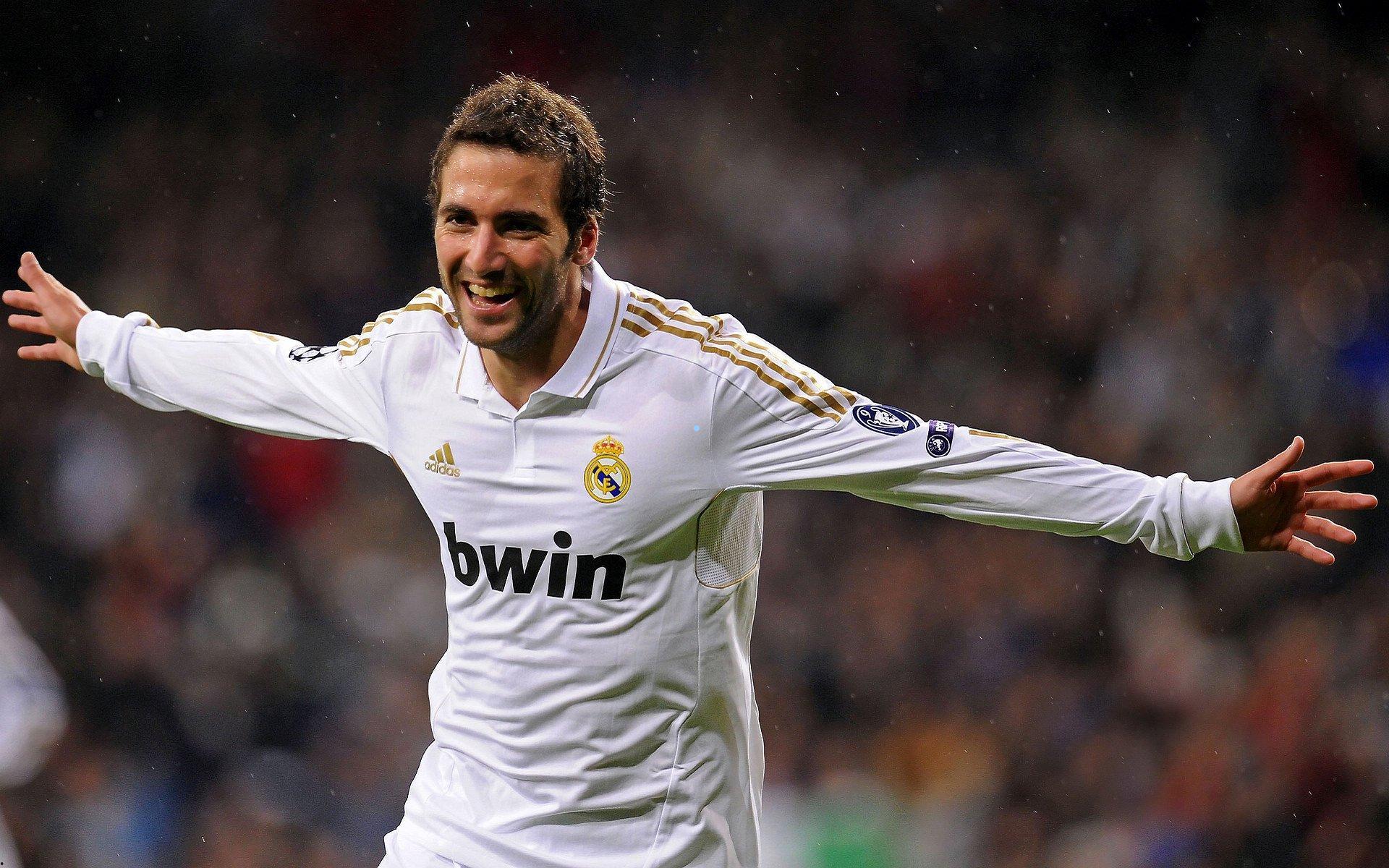 阿什拉夫FIFA年度最佳投票揭晓，姆巴佩榜首，登贝莱位列其次